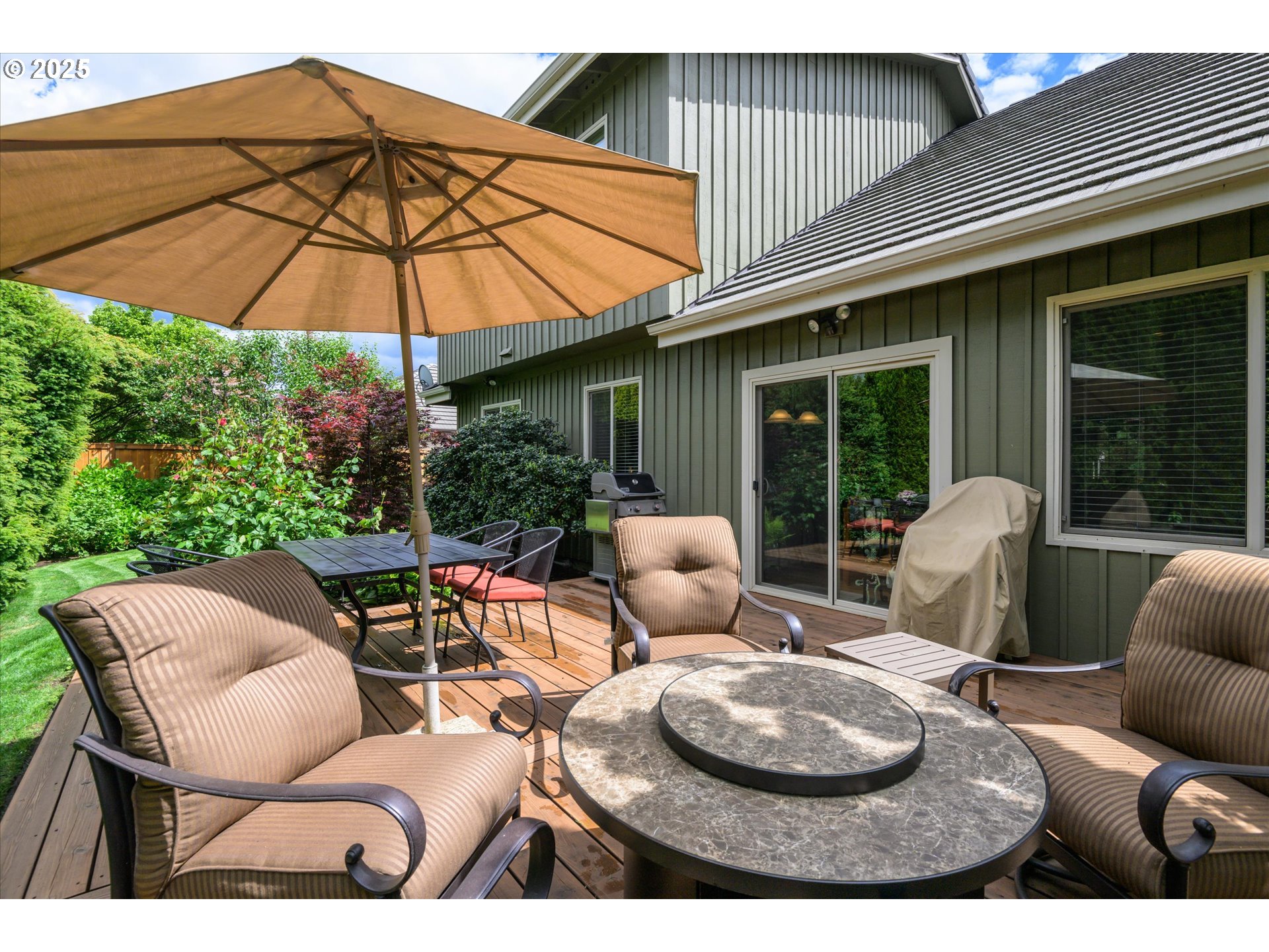 2053 Lakeview Drive Eugene, OR 97408 - Photo 39 of 45 a outdoor space with furniture and umbrella