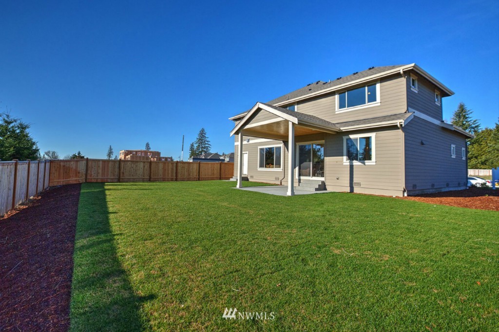 6510 Northeast 1st Street Renton, WA 98059 - Photo 4 of 6