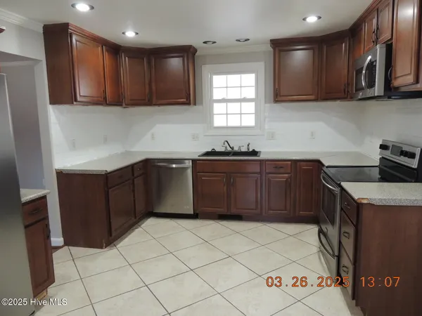 $1,675 | 1403 Clifton Road, Jacksonville, NC 28540