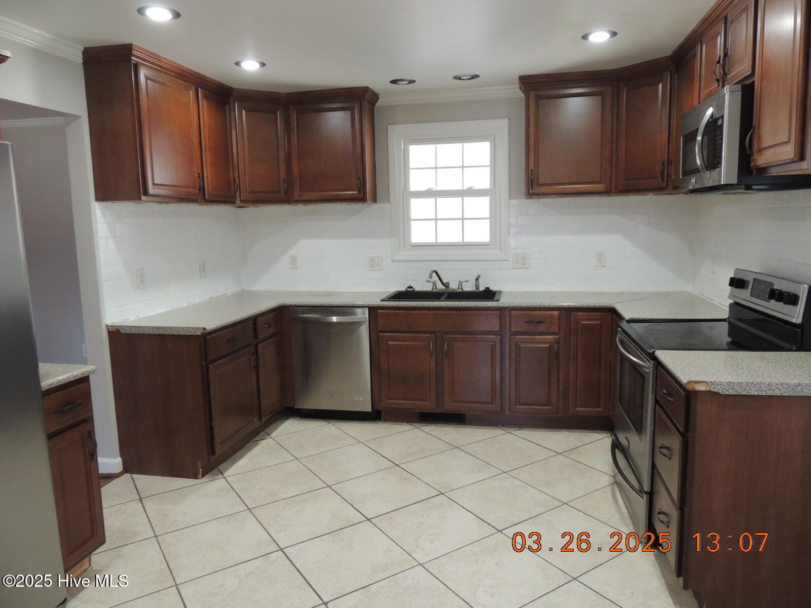 1403 Clifton Road Jacksonville, NC 28540 - Photo 5 of 22 DSCN8352