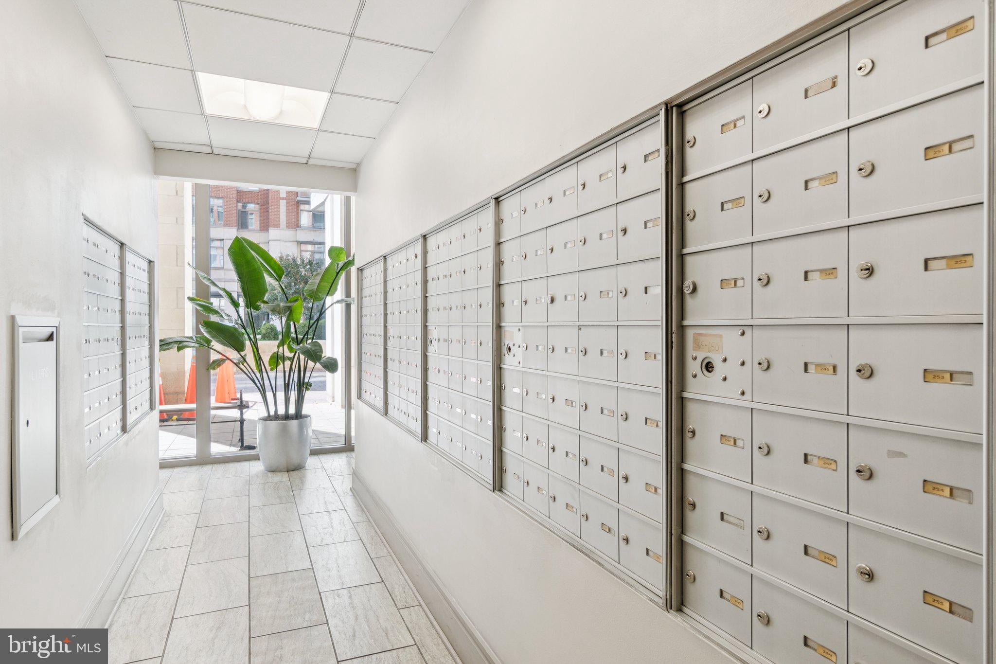 3650 South Glebe Road, Unit 846 Arlington, VA 22202 - Photo 38 of 41 Gallery Image 38