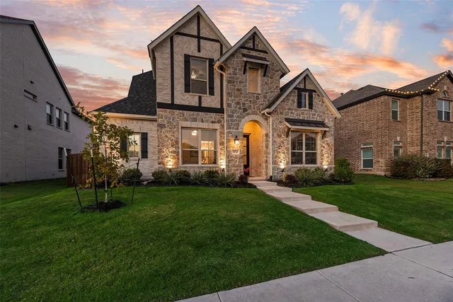 $639,900 | 1124 Putnam Drive, Frisco, TX 75036