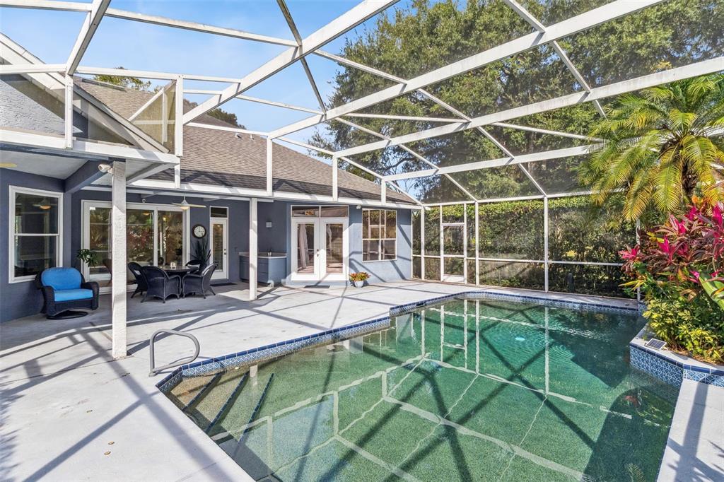 2125 Kane Park Way Windermere, FL 34786 - Photo 39 of 63 a view of a house with backyard and sitting area