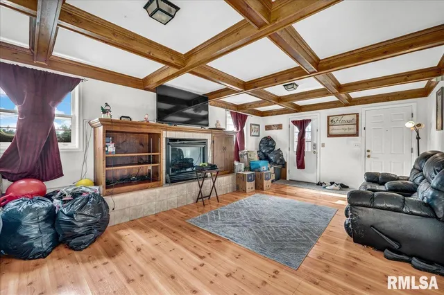 $205,000 | 2109 Glenview Drive, Pekin, IL 61554