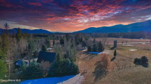 $1,298,000 | 2151 Highland Flts Road, Naples, ID 83847