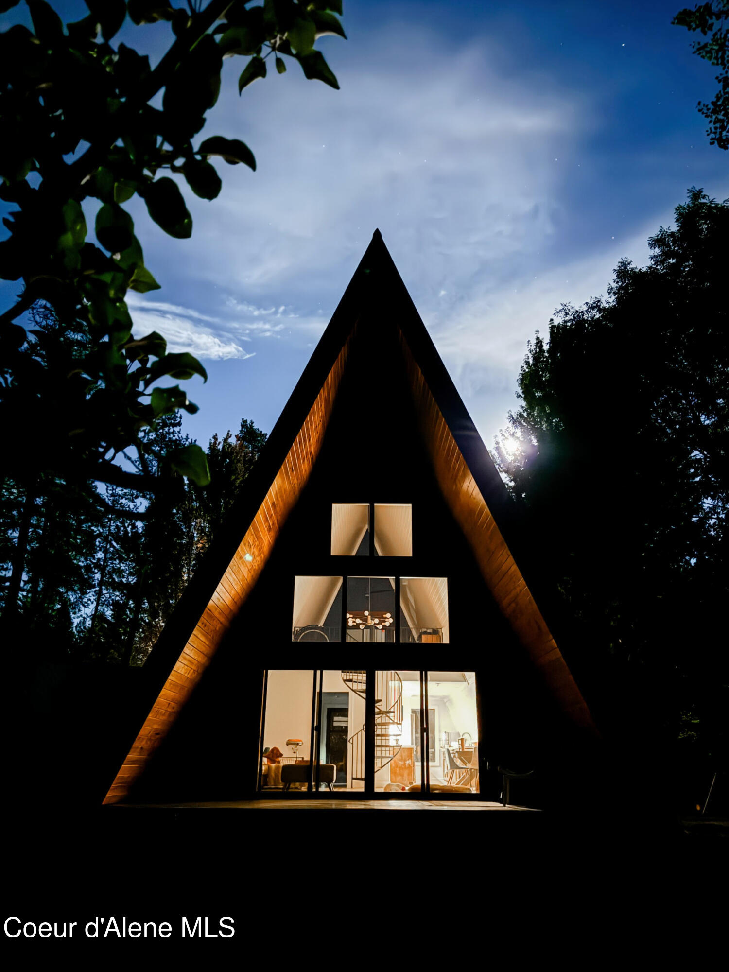 2151 Highland Flts Road Naples, ID 83847 - Photo 18 of 33 644f7c70-2e57-469a-ae34-fa239f6e6ca5