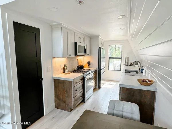 $1,298,000 | 2151 Highland Flts Road, Naples, ID 83847