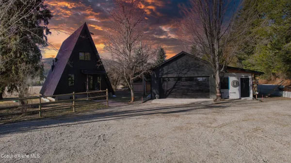 $1,298,000 | 2151 Highland Flts Road, Naples, ID 83847