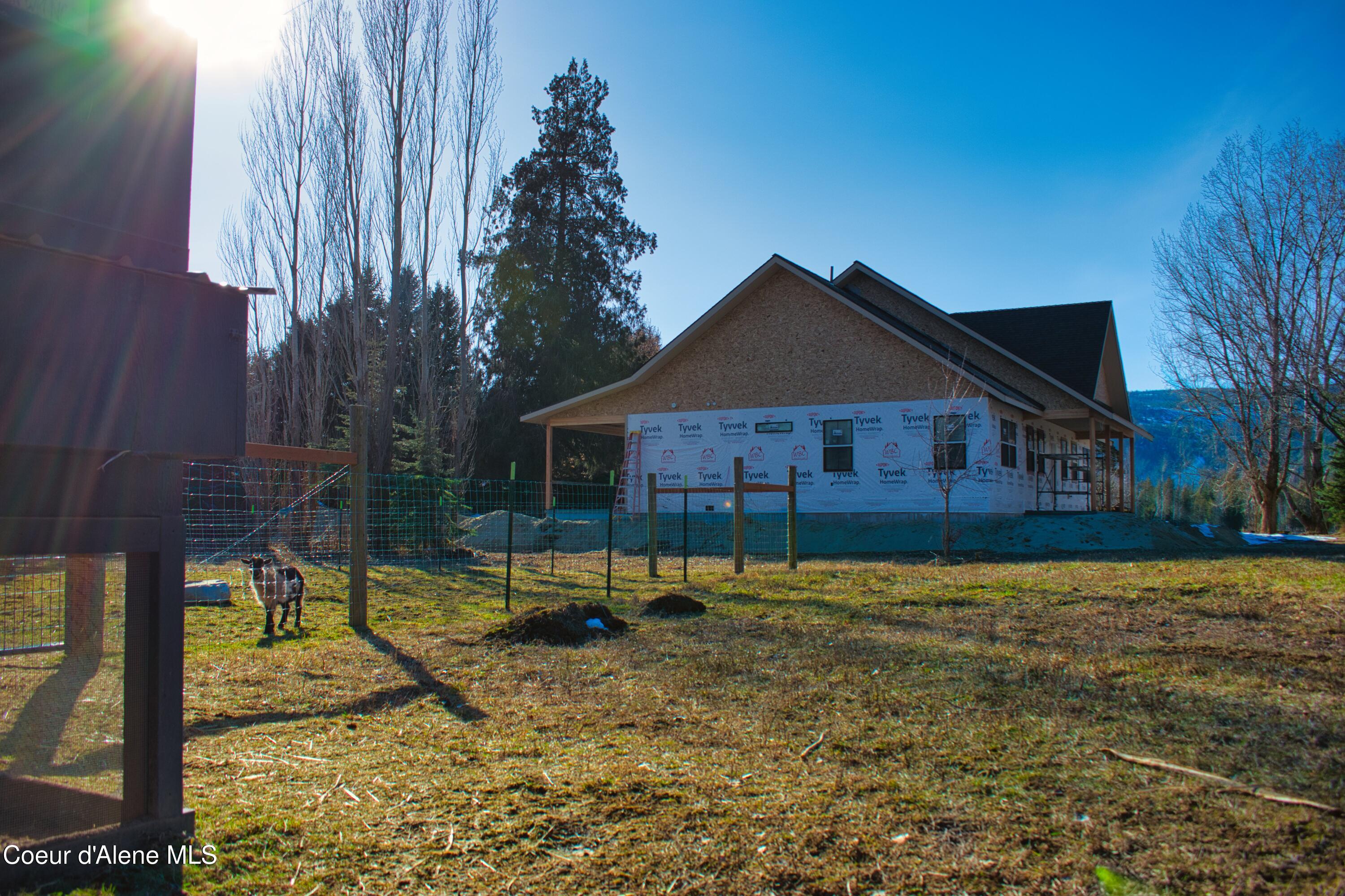 2151 Highland Flts Road Naples, ID 83847 - Photo 6 of 33 DSC_5632