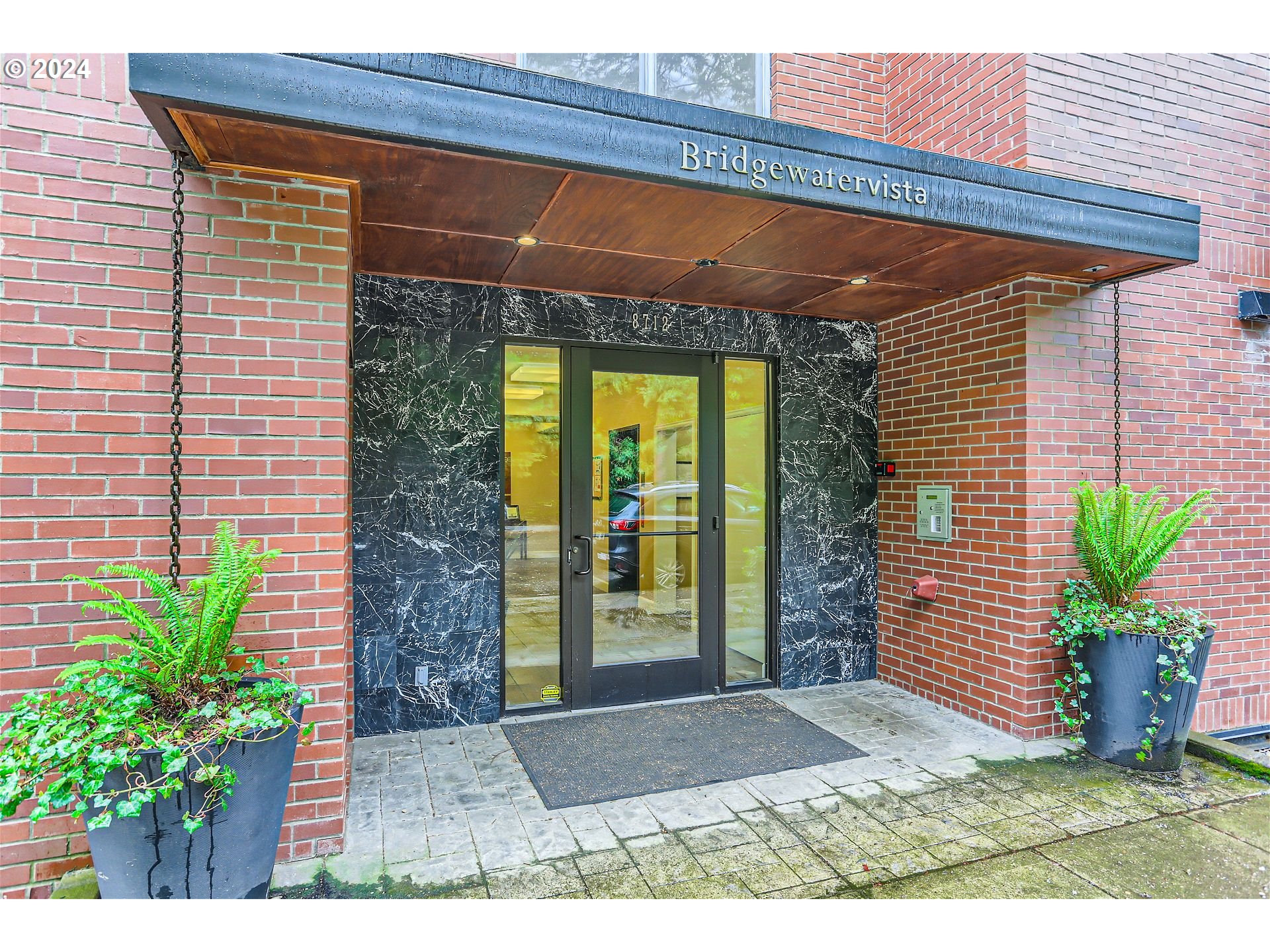 8712 North Decatur Street, Unit 502 Portland, OR 97203 - Photo 2 of 33