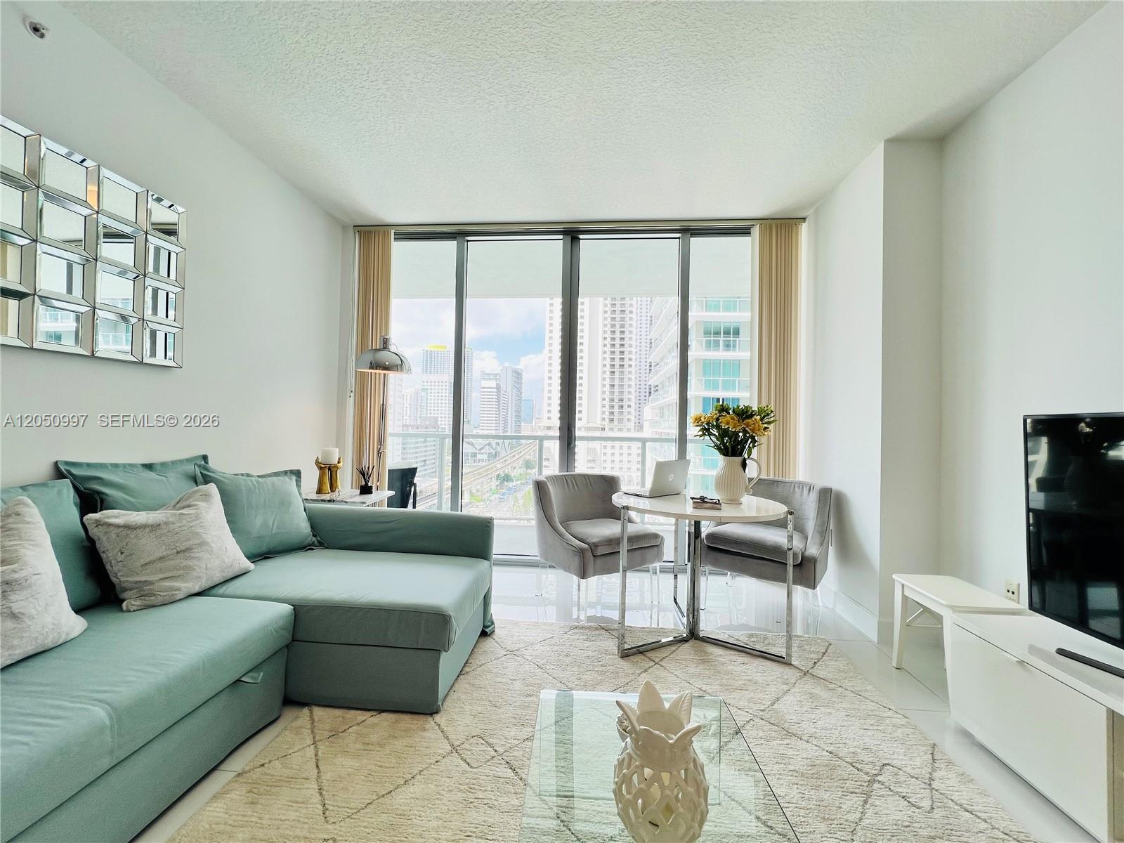 79 Southwest 12th Street, Unit 1510S Miami, FL 33130 - Photo 3 of 56
