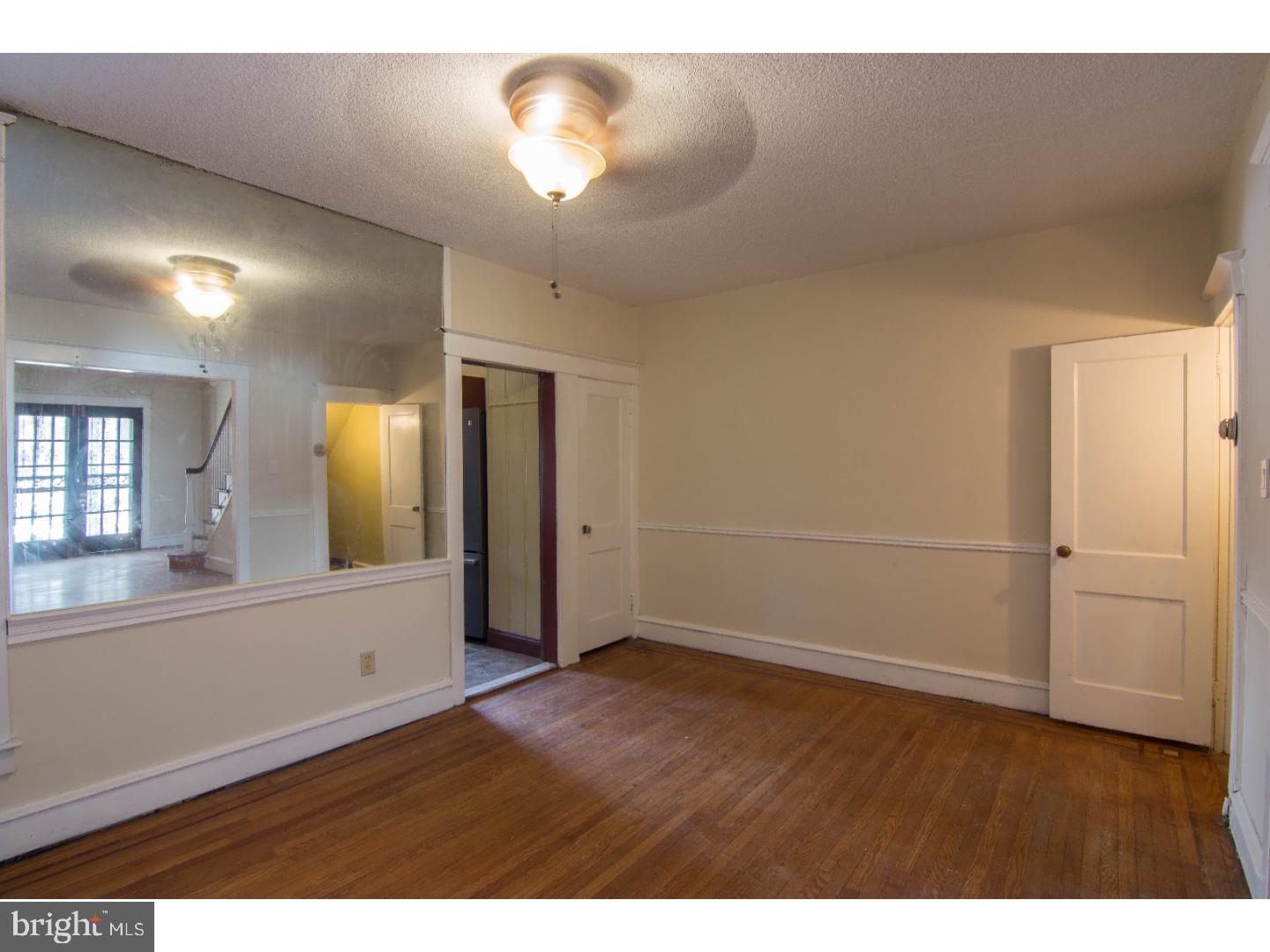 4457 Sherwood Road Philadelphia, PA 19131 - Photo 5 of 20 Dining Room