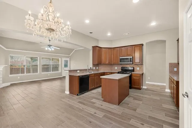 $2,800 | 5452 Brazoria Drive, Grand Prairie, TX 75052