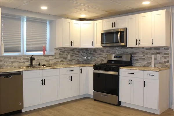 $1,950 | 24 Lewis Street, Unit 2, North Providence, RI 02904