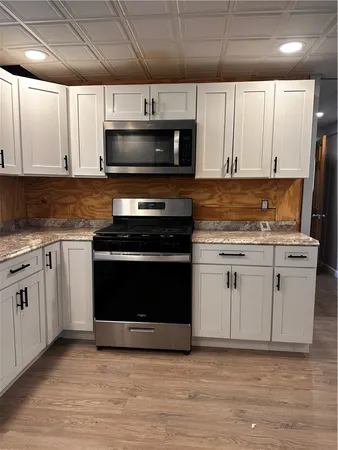 $1,950 | 24 Lewis Street, Unit 2, North Providence, RI 02904