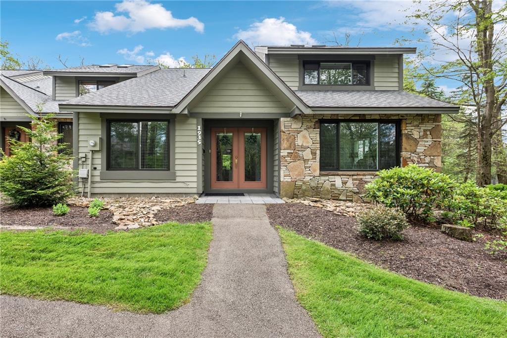 1935 South Ridge Way Hidden Valley, PA 15502 - Photo 1 of 37 Gallery Image 1