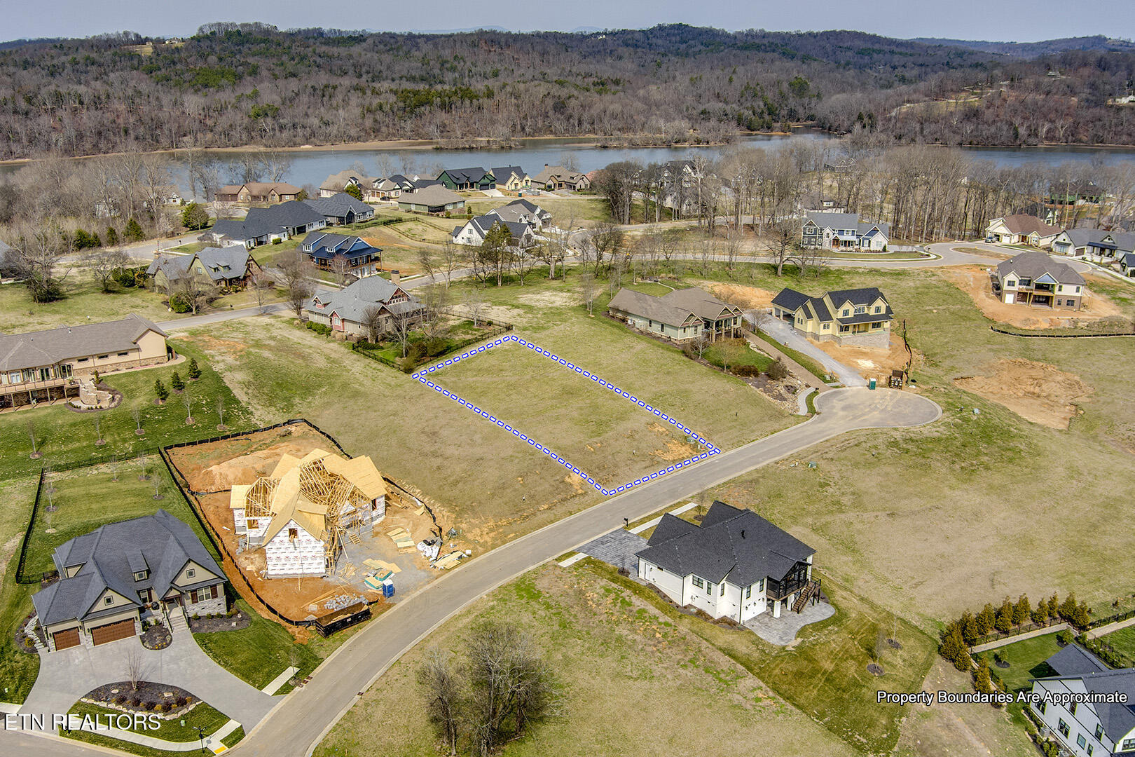 419 Hawks Bend Loudon, TN 37774 - Photo 2 of 47 24_HawksBend_419_Birdseye_N