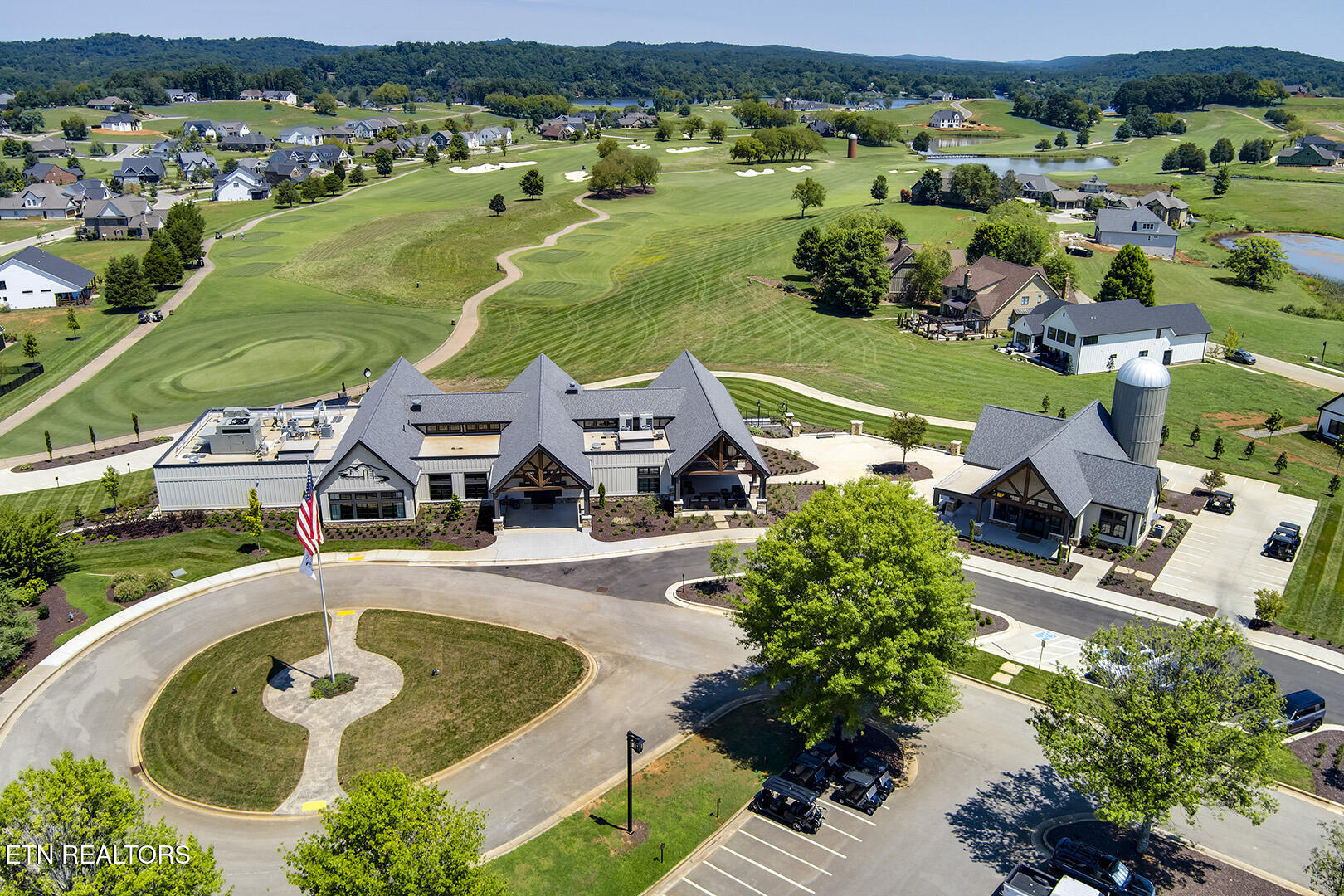 419 Hawks Bend Loudon, TN 37774 - Photo 30 of 47 30_TN-Nat_ClubhouseFront_02