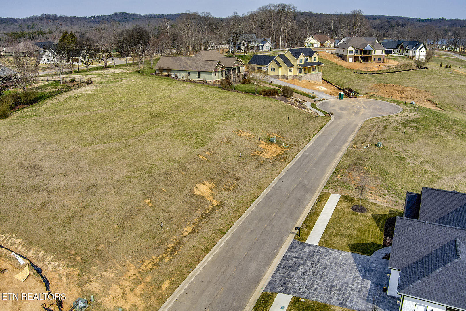 419 Hawks Bend Loudon, TN 37774 - Photo 9 of 47 03_HawksBend_419_StreetElevated_NE