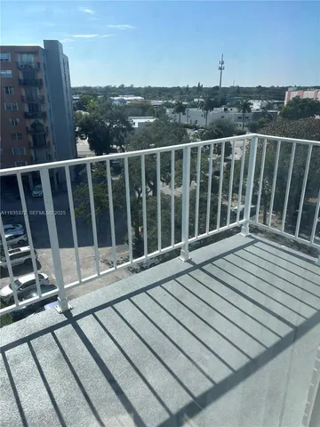 $1,350 | 1470 Northeast 125th Terrace, Unit 705, North Miami, FL 33161