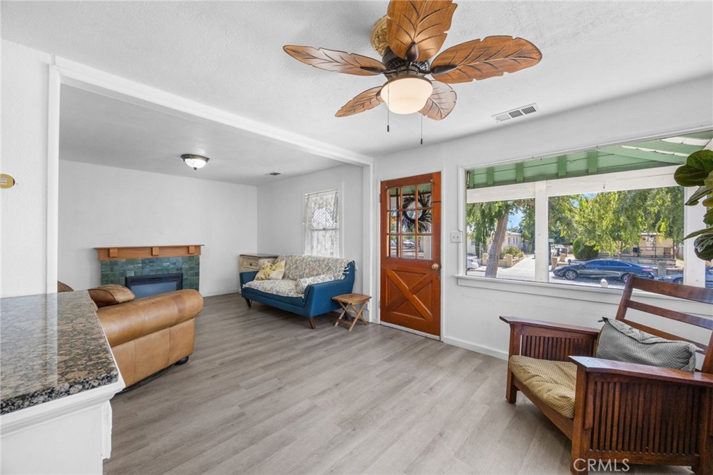 1220 Webster Street Redlands, CA 92374 - Photo 6 of 32