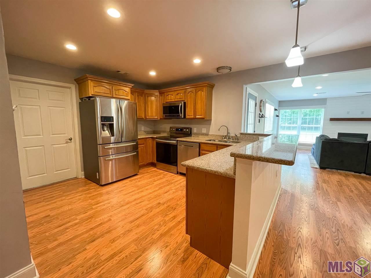 12497 Roundsaville Road Baton Rouge, LA 70818 - Photo 2 of 15
