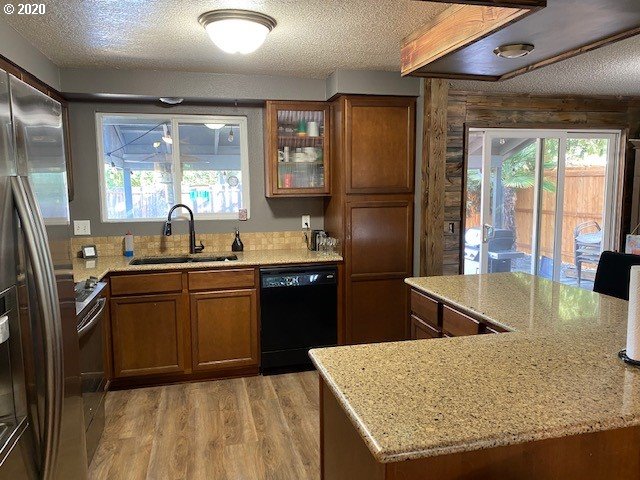 1288 West Olympic Street Springfield, OR 97477 - Photo 3 of 12