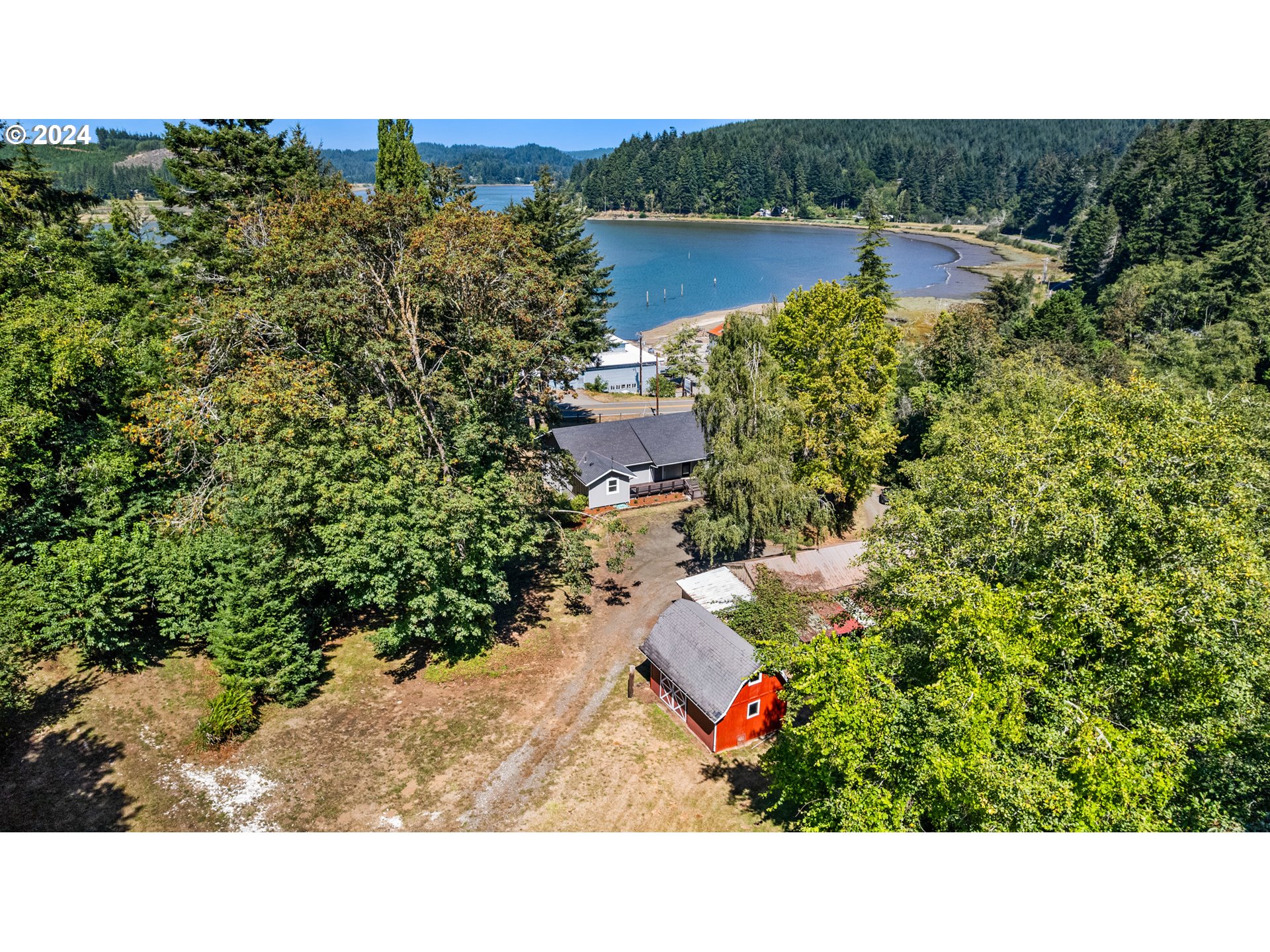 66227 North Bay Road North Bend, OR 97459 - Photo 5 of 41 Gallery Image 5