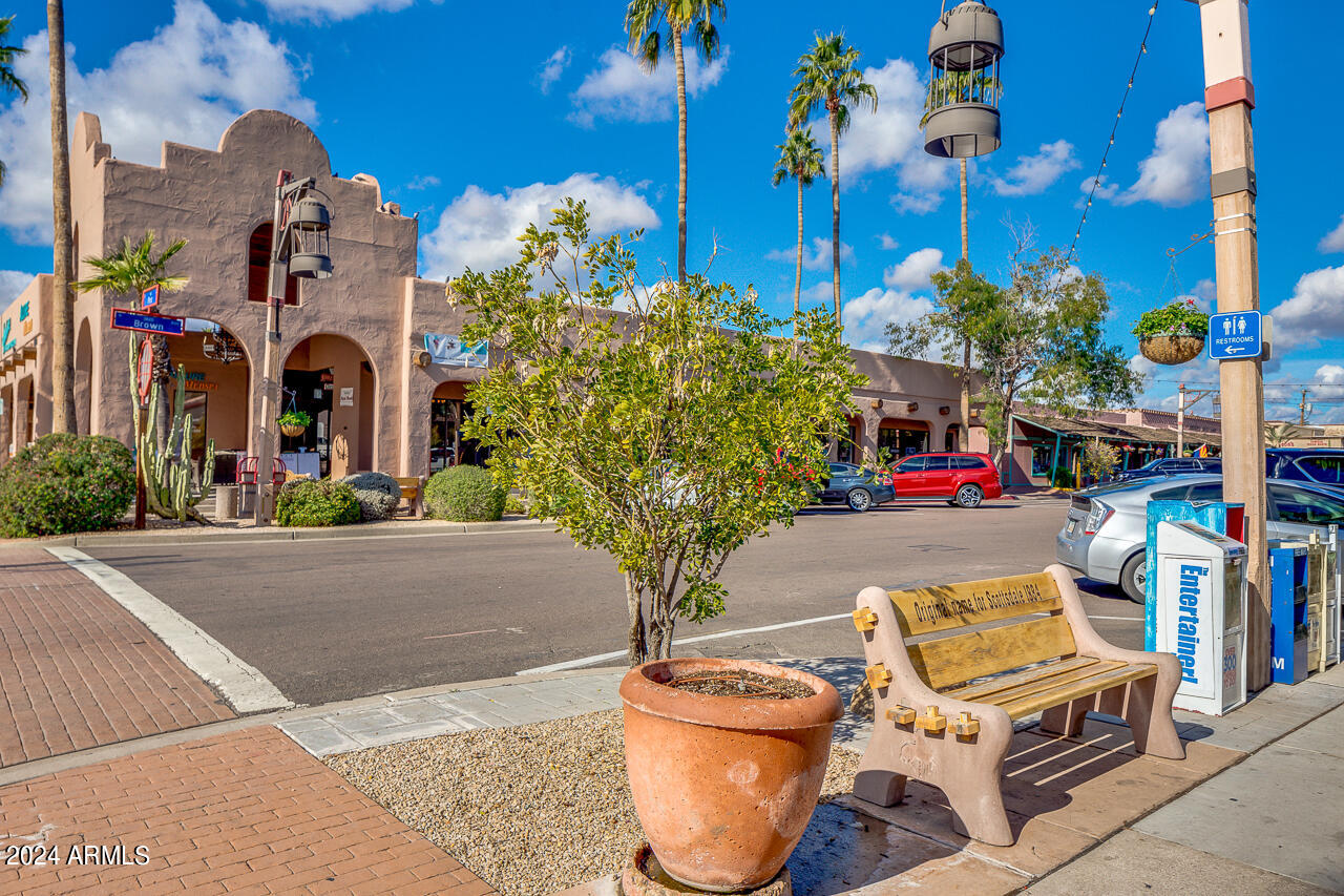 8313 East Redwing Road Scottsdale, AZ 85250 - Photo 51 of 54 12-Old Town