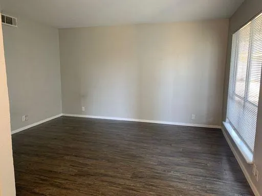 $800 | 4606 Monarch Street, Unit 215, Dallas, TX 75204