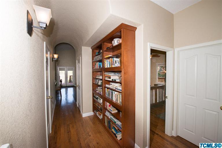 45220 Hammond Drive Three Rivers, CA 93271 - Photo 16 of 31 a view of a livingroom with furniture and wooden floor