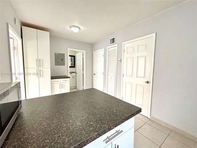 $1,800 | 1654 Southwest 14th Terrace, Unit 2, Miami, FL 33145