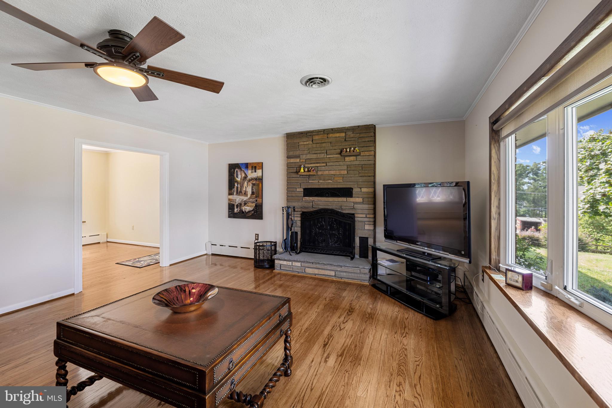 4948 Silver Spring Road Perry Hall, MD 21128 - Photo 30 of 60 Living Room
