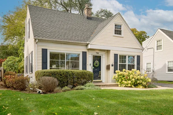 $699,000 | 730 South Highland Avenue, Arlington Heights, IL 60005