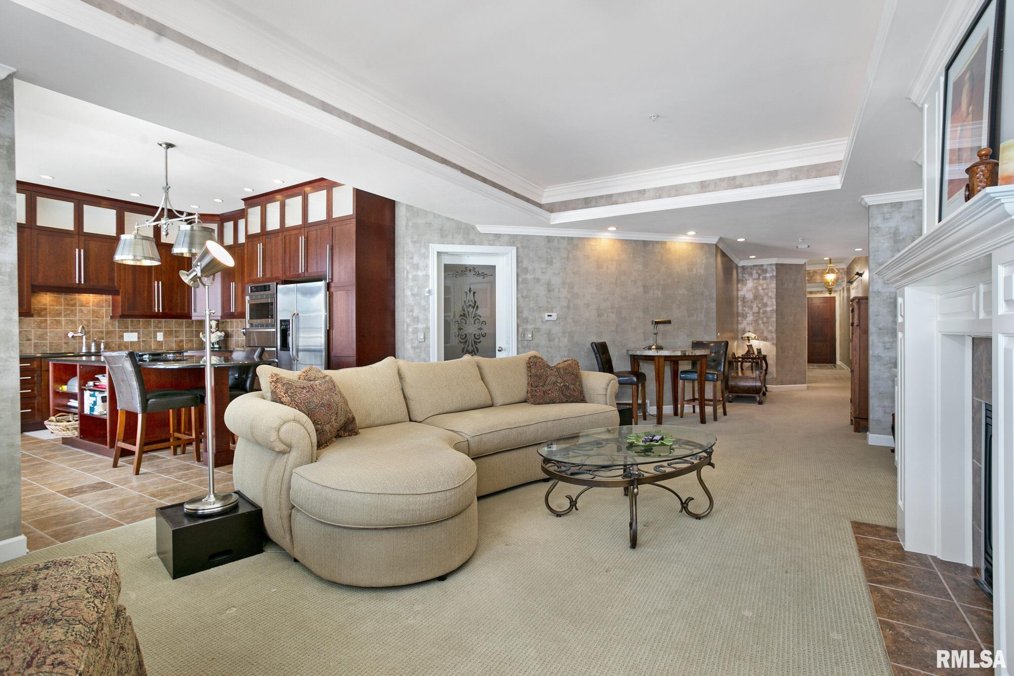 6211 Utica Ridge Road, Unit 102 Davenport, IA 52807 - Photo 19 of 36 Gallery Image 19