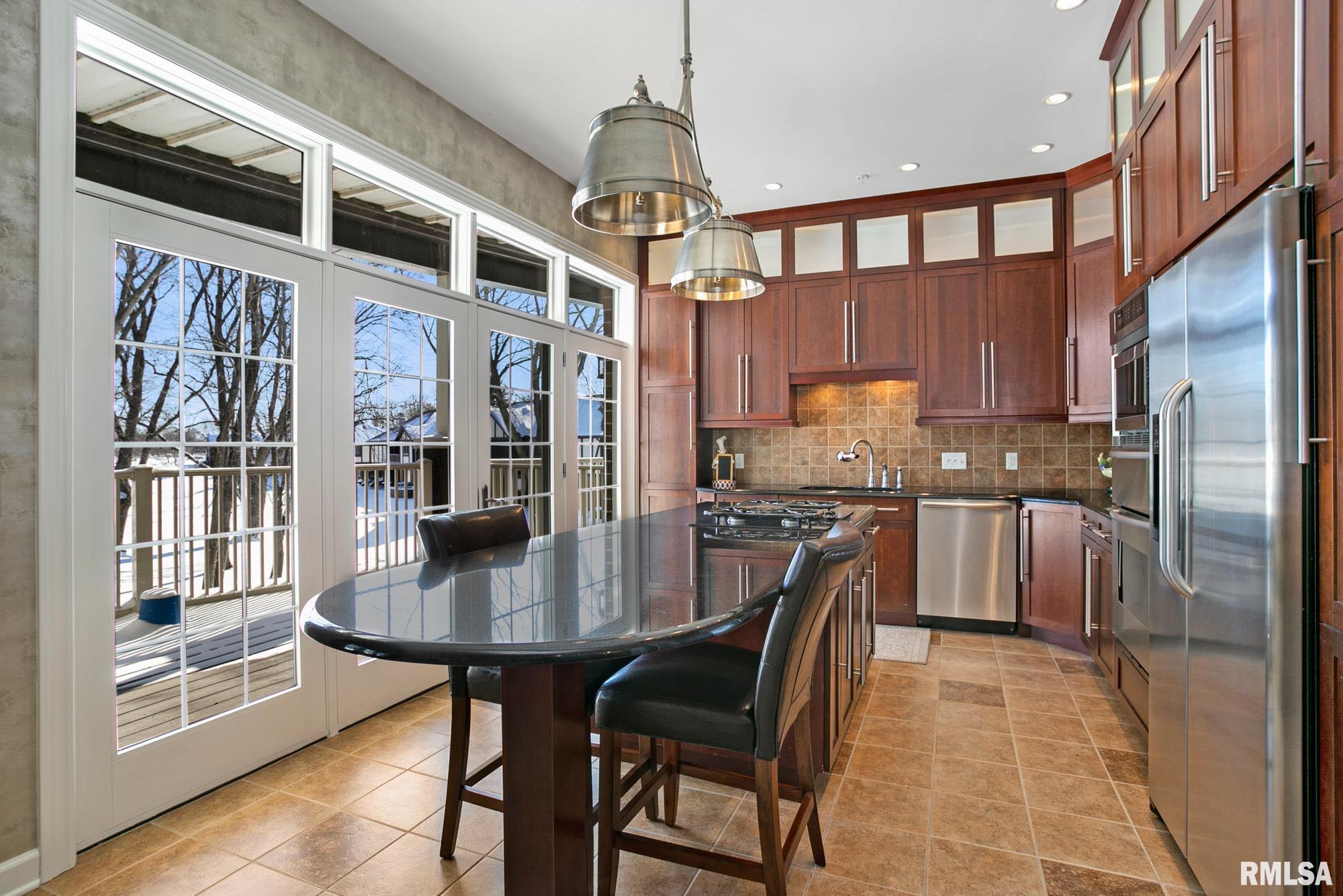 6211 Utica Ridge Road, Unit 102 Davenport, IA 52807 - Photo 24 of 36 Gallery Image 24