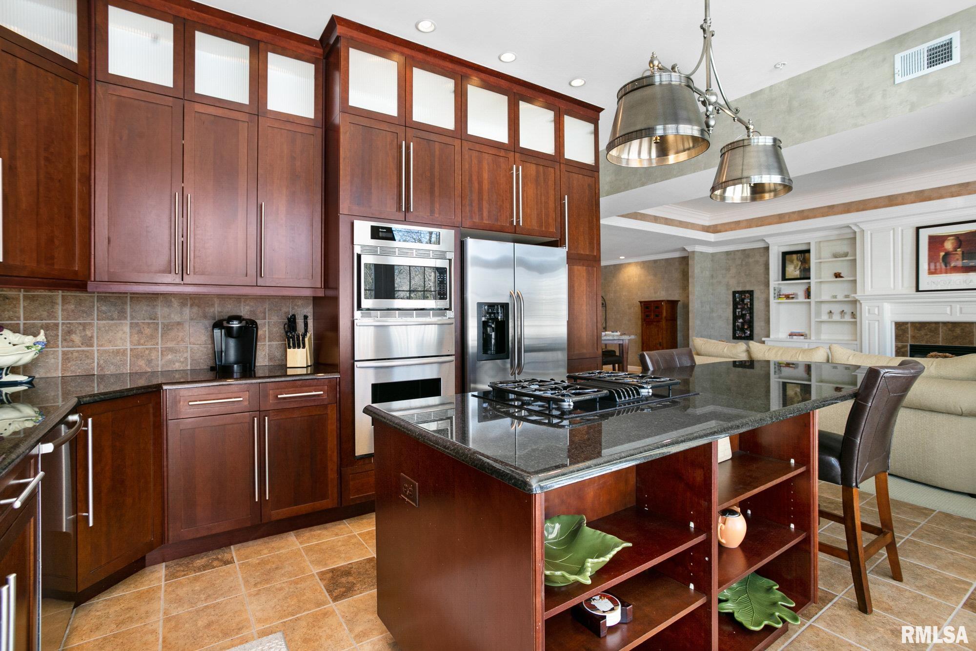 6211 Utica Ridge Road, Unit 102 Davenport, IA 52807 - Photo 26 of 36 Gallery Image 26