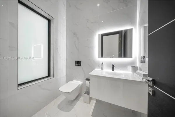 $8,500,000 | 15620 Southwest 188th Avenue, Miami, FL 33187