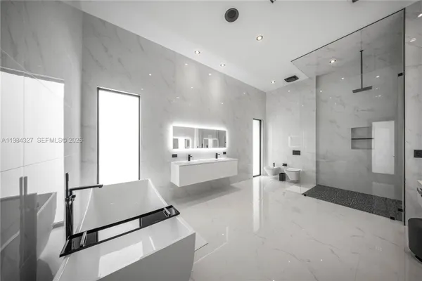 $8,500,000 | 15620 Southwest 188th Avenue, Miami, FL 33187