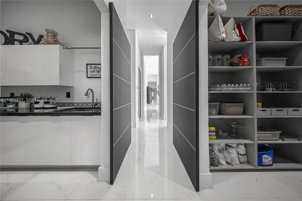 $8,500,000 | 15620 Southwest 188th Avenue, Miami, FL 33187