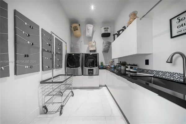 $8,500,000 | 15620 Southwest 188th Avenue, Miami, FL 33187