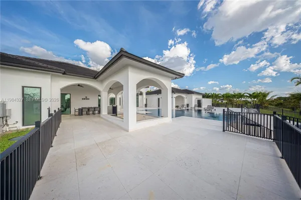 $8,500,000 | 15620 Southwest 188th Avenue, Miami, FL 33187