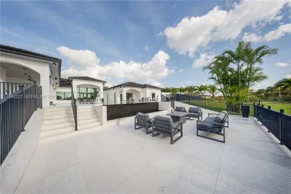 $8,500,000 | 15620 Southwest 188th Avenue, Miami, FL 33187
