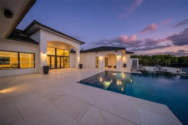 $8,500,000 | 15620 Southwest 188th Avenue, Miami, FL 33187