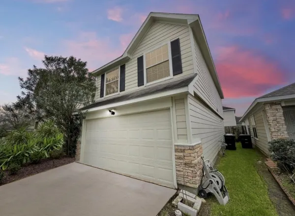 $1,900 | 12515 Ashford River, Houston, TX 77072