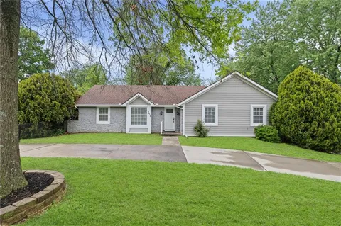 $349,000 | 2418 North 88th Drive, Kansas City, KS 66109