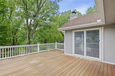 $349,000 | 2418 North 88th Drive, Kansas City, KS 66109