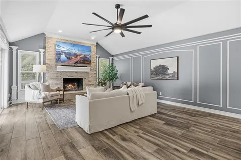 $349,000 | 2418 North 88th Drive, Kansas City, KS 66109
