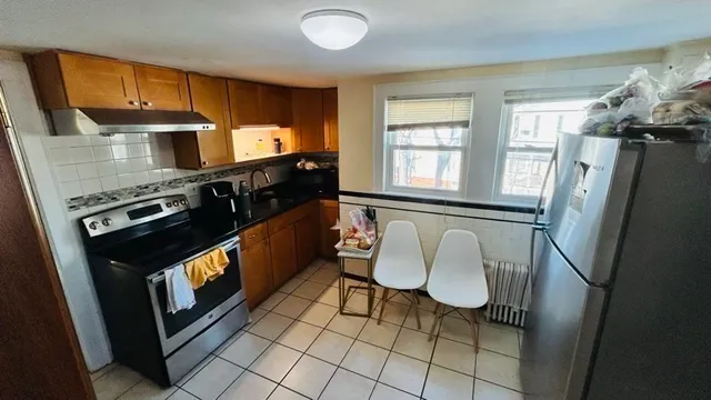 $2,900 | 182 West Street, Unit 1, Malden, MA 02148