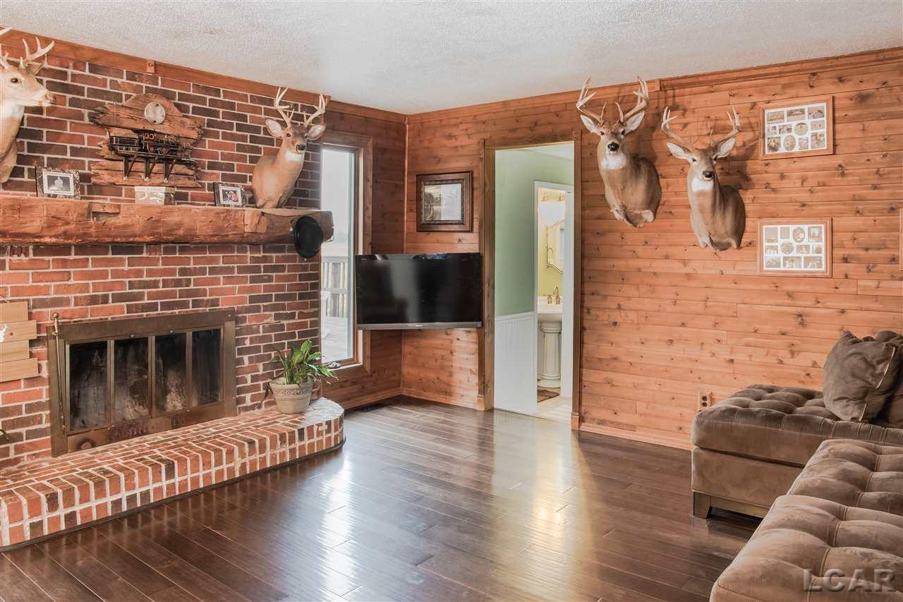 1563 Ives Road Tecumseh, MI 49286 - Photo 26 of 41 31354554-25.JPG